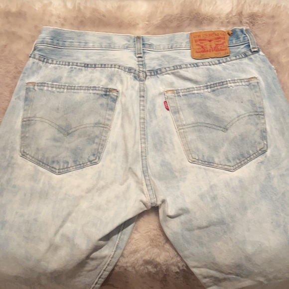 ✨bleached denim Levi’s jeans✨ - Picture 7 of 8